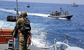 بحرية الاحتلال الإسرائيلي تستهدف مراكب الصيادين بغزة